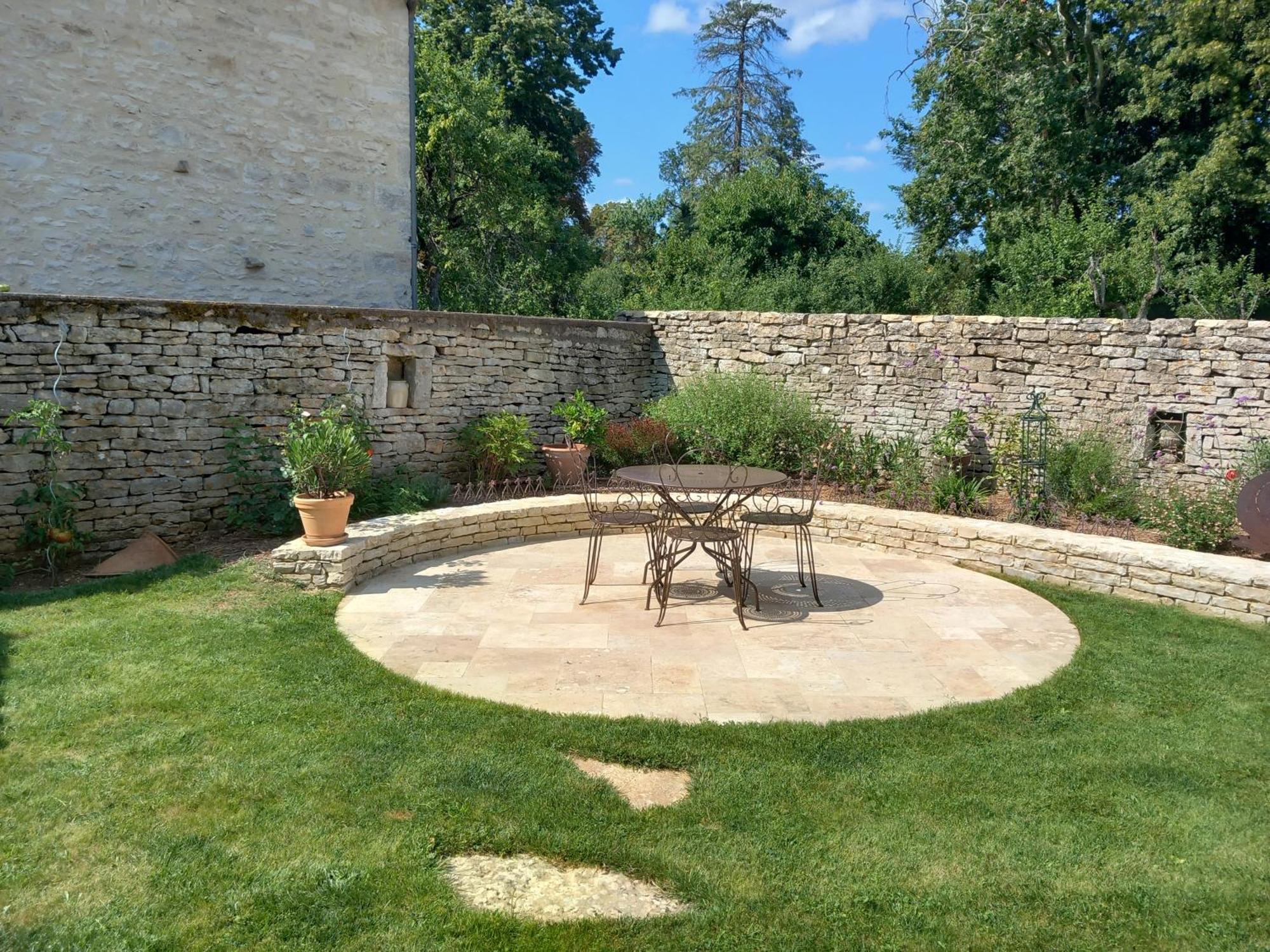 Chambre D Hotes Au Coeur De Meursault Buitenkant foto